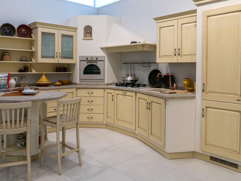 Cucina in muratura Scavolini modello Belvedere scontata del 70% Cucina in muratura Scavolini modello Belvedere scontata del 70%