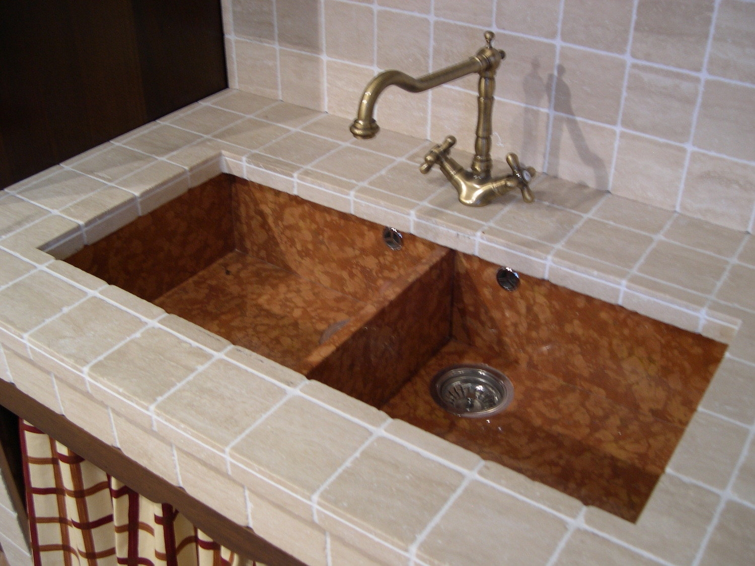 Cucina martini canto del fuoco classica legno noce cucine a ... Camerette classiche noce scuro