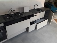 Cucina lineare di Novacucina con cestoni