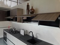 Cucina modello infinity apertura vasistas laminato