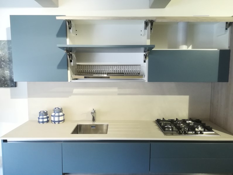Cucina lineare in melaminico e laccato opaco Sistema 22 a Cucina lineare in melaminico e laccato opaco Sistema 22 a