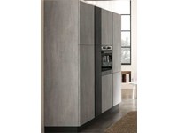 cucina lineare industriale con colonne grigio cemento in offerta nuovimondi