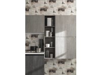 cucina lineare industriale con colonne grigio cemento in offerta nuovimondi