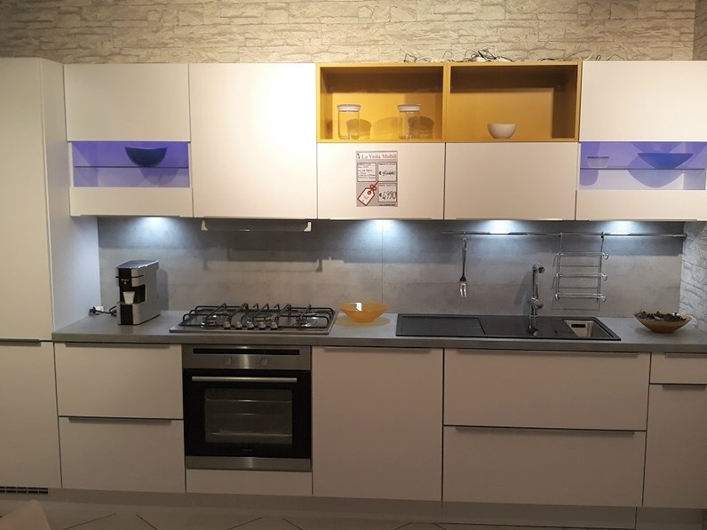 Cucina lineare moderna Laser Nobilia SOTTOCOSTO Cucina lineare moderna Laser Nobilia SOTTOCOSTO