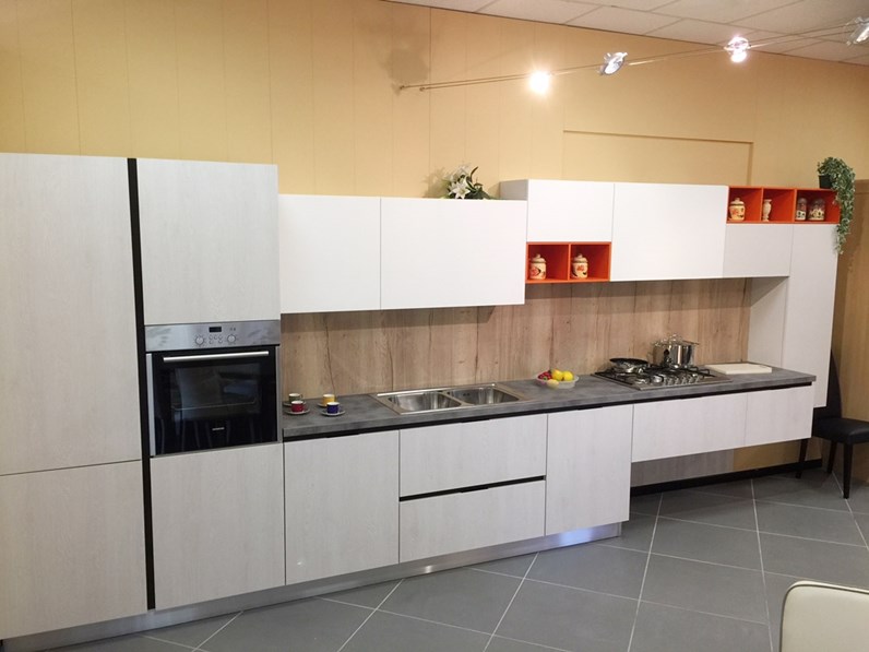 Cucina lineare moderna Time Idema casa a prezzo ribassato Cucina lineare moderna Time Idema casa a prezzo ribassato