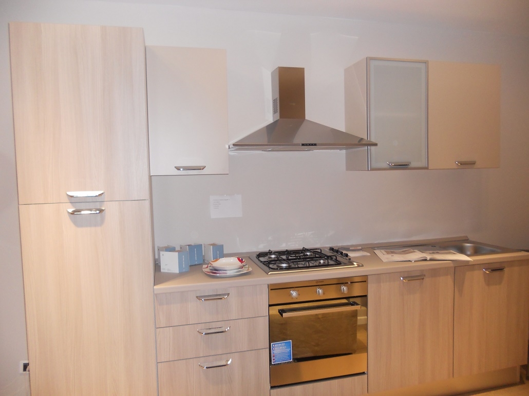 Cucina Lube Cucine Alma lineare laminato - Cucine a prezzi scontati Cucina Lube Cucine Alma lineare laminato - Cucine a prezzi scontati