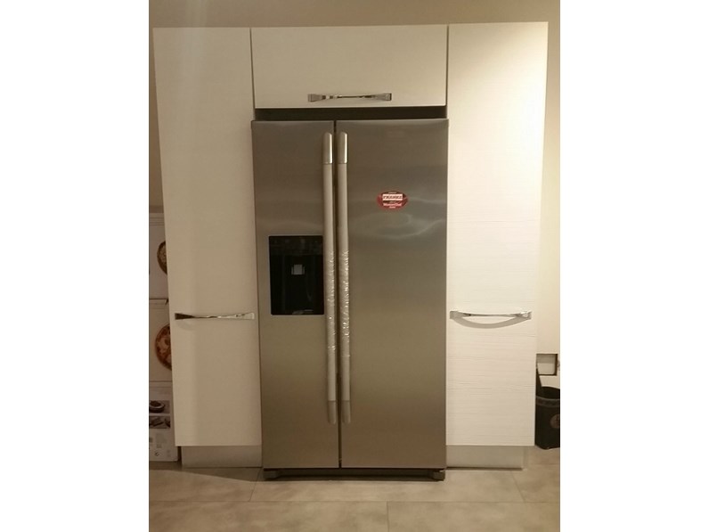 CUCINA LUBE MOD. NILDE SOTTOCOSTO CUCINA LUBE MOD. NILDE SOTTOCOSTO