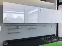 Cucina Maistri modello Crystalia pensili