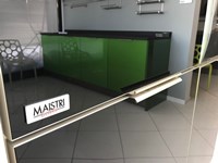 Cucina Maistri modello Crystalia ante telaio e maniglie
