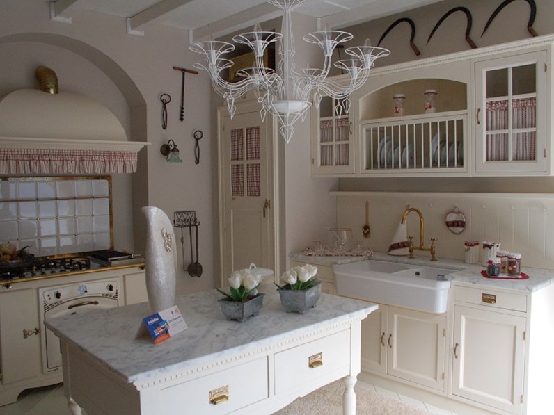 Marchi cucine Cucina Old england scontato del -50 % Marchi cucine Cucina Old england scontato del -50 %