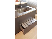 Cucina moderna Artex di Varenna con isola completa di elettrodomestici scontata del 43% Modena