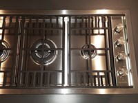 Cucina moderna Artex di Varenna con isola piano snack e colonne scontata del 43% Parma