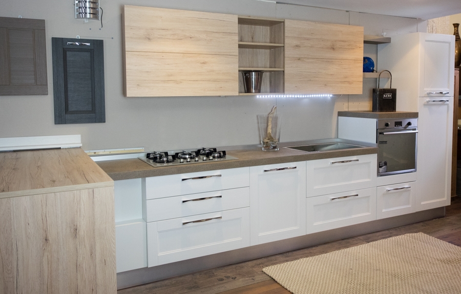 Cucina moderna con penisola in olmo nature in offerta cucine a ... Cucina moderna angolare con penisola
