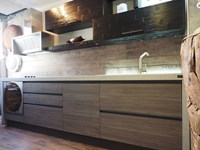 cucina moderna linea industrial in grigio