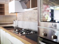 cucina essenziale moderna tranche white