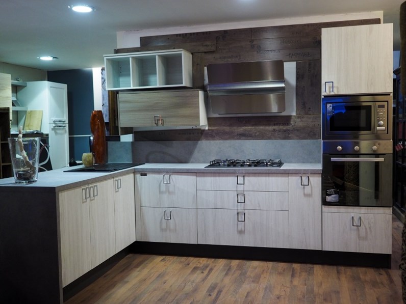 Cucina Moderna Vintage In Offerta Outlet Completa Con Penisola Vero Affare