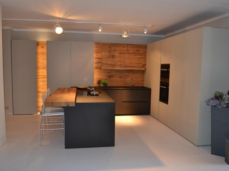 Cucina Modulnova design con penisola altri colori in laminato materico Mh6