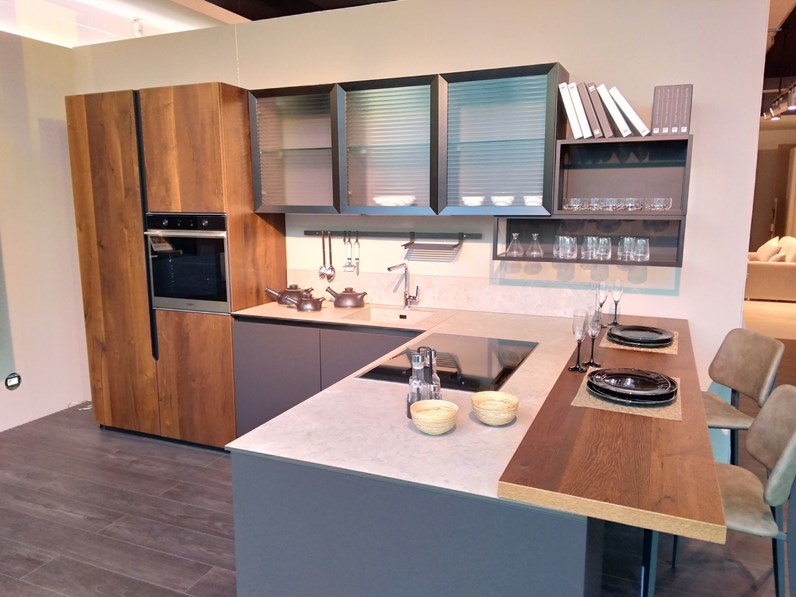 Cucina Oltre Moderna Grigio Con Penisola Lube Cucine