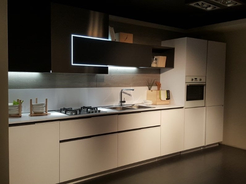 Cucina Orange evo design bianca lineare Snaidero Cucina Orange evo design bianca lineare Snaidero