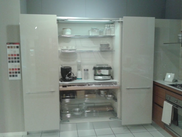 Cucine Con Angolo Dispensa ~ idee di design per la casa Cucine Con Angolo Dispensa ~ idee di design per la casa