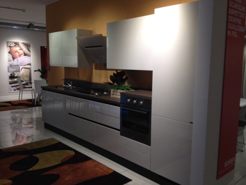 Scavolini Evolution Moderna Laccato Lucido tortora Scavolini Evolution Moderna Laccato Lucido tortora