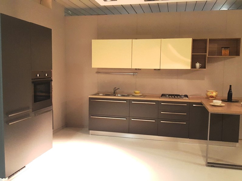 Cucina SCAVOLINI FEEL prezzo scontato 45% REALE Cucina SCAVOLINI FEEL prezzo scontato 45% REALE