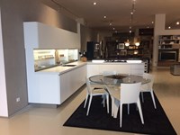 cucina dada modello Trim con schienali abbassati