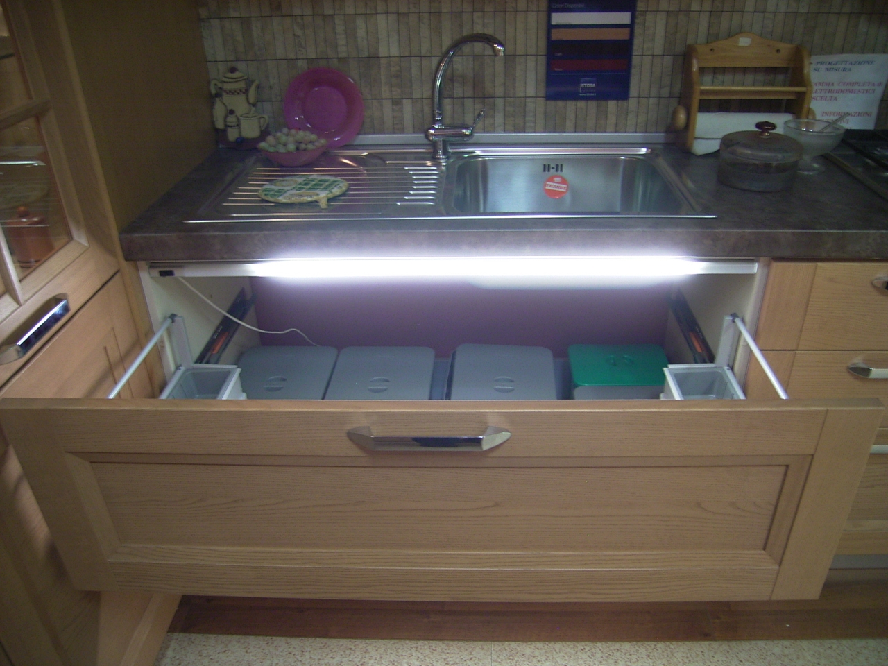 Cucina stosa cucine beverly cipria scontato del 50 % cucine a ... Portaspezie shabby