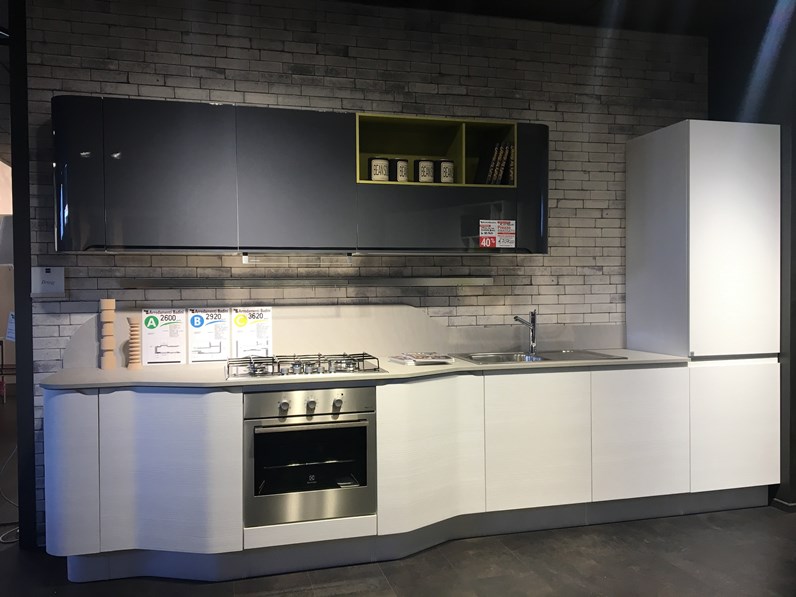 Cucina Stosa Cucine Bring scontato del -45 % Cucina Stosa Cucine Bring scontato del -45 %
