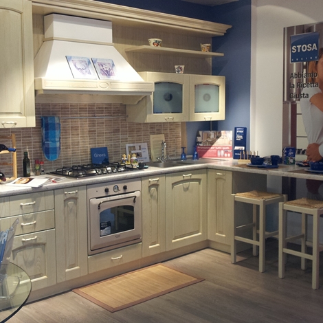Disegno stosa cucine ginevra vaniglia : Cucina Stosa Cucine Ginevra legno laccato vaniglia decapè scontato ...