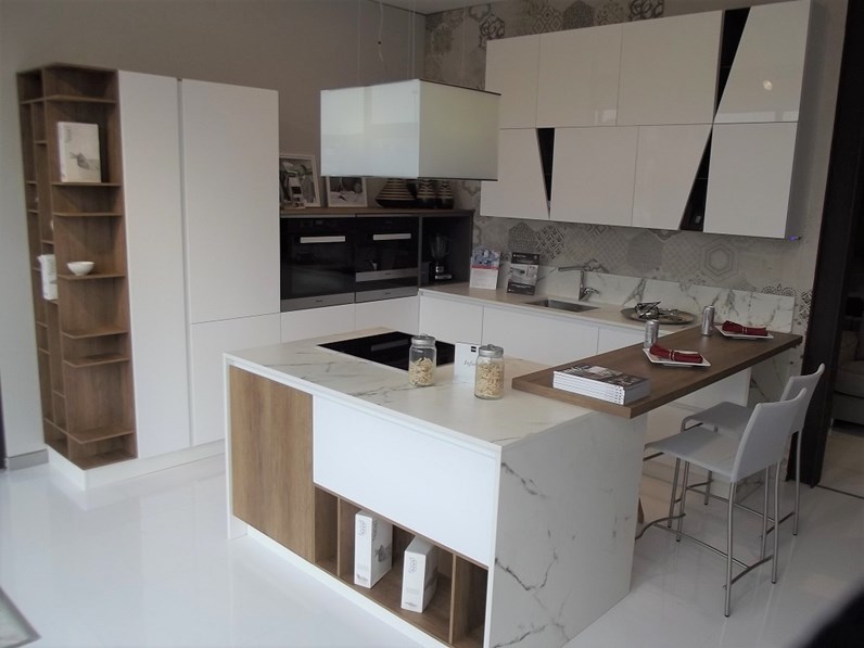Stosa Cucine Infinity diagonal scontato del -50 % Stosa Cucine Infinity diagonal scontato del -50 %