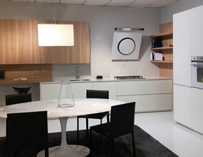 CUCINE vetro: PREZZI negli spazi espositivi CUCINE vetro: PREZZI negli spazi espositivi