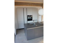 cucina con bancone scontata