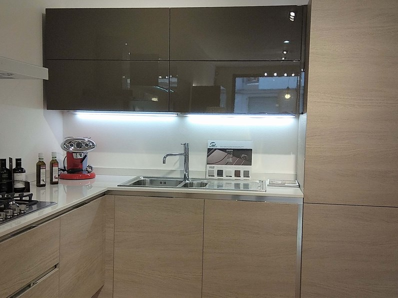 Cucina Veneta Cucine ETHICA DEK angolare con top in quarzo Cucina Veneta Cucine ETHICA DEK angolare con top in quarzo