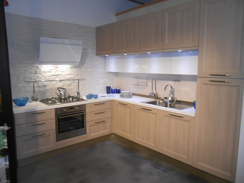Cucina Veneta Cucine Tablet scontato del -45 % Cucina Veneta Cucine Tablet scontato del -45 %