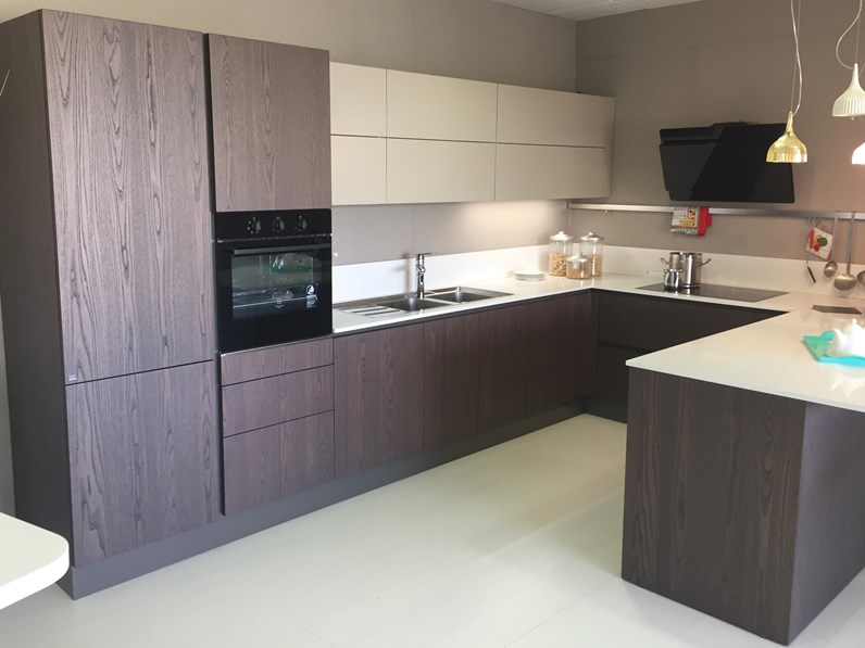 Cucine con penisola scontate del 30 Cucina a penisola