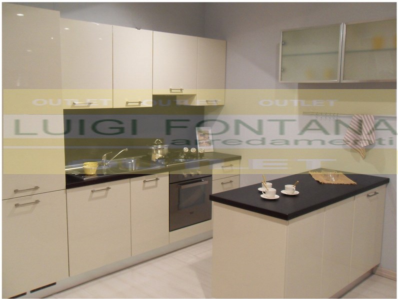 CUCINE OUTLET SCONTATISSIME CUCINE OUTLET SCONTATISSIME