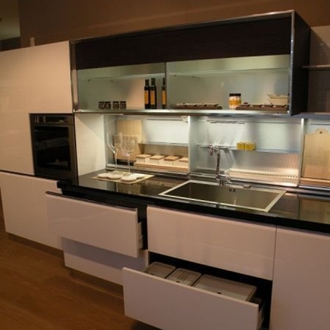 https://www.outletarredamento.it/img/cucine/dada-cucina-trim_N4.jpg