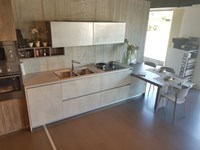 Doimo Cucine Cucina con penisola Easy scontato del -30 %