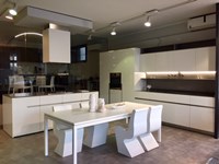 Elmar Cucine Cucina @ Home -@ home cube Design , Laccato Lucido Bianca poliestere , composizione Lineare e isola