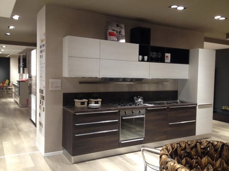 Lube Cucine Cucina Noemi scontato del -70 % Lube Cucine Cucina Noemi scontato del -70 %