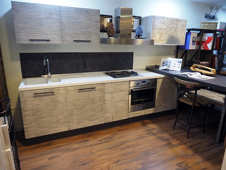 Cucina Nuovi Mondi Cucine Cucina grey bambu e legno scontato del -50 % Cucina Nuovi Mondi Cucine Cucina grey bambu e legno scontato del -50 %