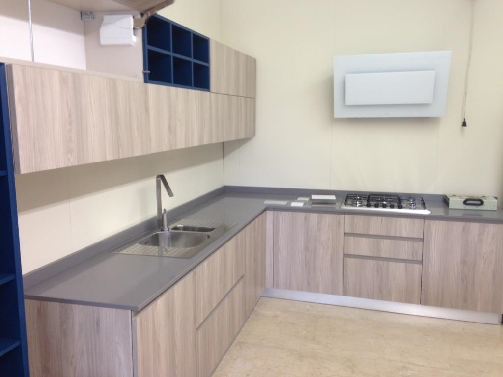 Pavimenti per cucine moderne. finest piastrelle per cucina serie ... Pavimenti per cucina e soggiorno