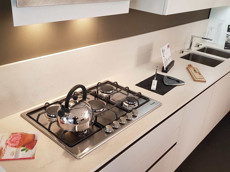 Outlet cucina arredo3 in vetro e laccato lucido modello glass e time ... Top cucina in vetro