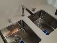 Outlet Cucina Arredo3 in vetro e laccato lucido modello Glass e Time con piano in Dekton