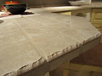 SCAVOLINI, CUCINA TRADIZIONALE, TOP PIETRA CON PARTICOLARE BORDO LAVORATO
