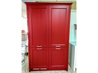 Veneta Cucine Cucina Gretha con colonne rosse