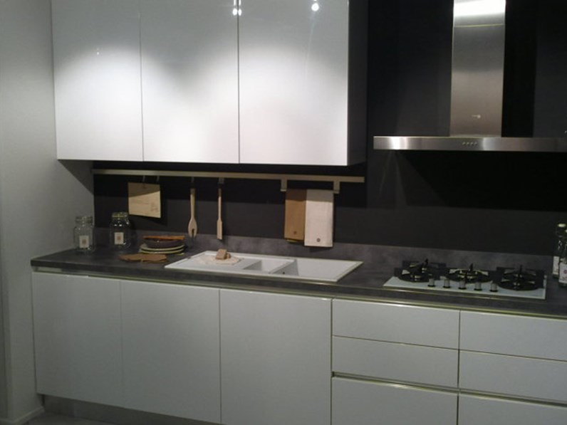 Cucina Berloni Cucine B 50 berloni scontato del -55 % Cucina Berloni Cucine B 50 berloni scontato del -55 %