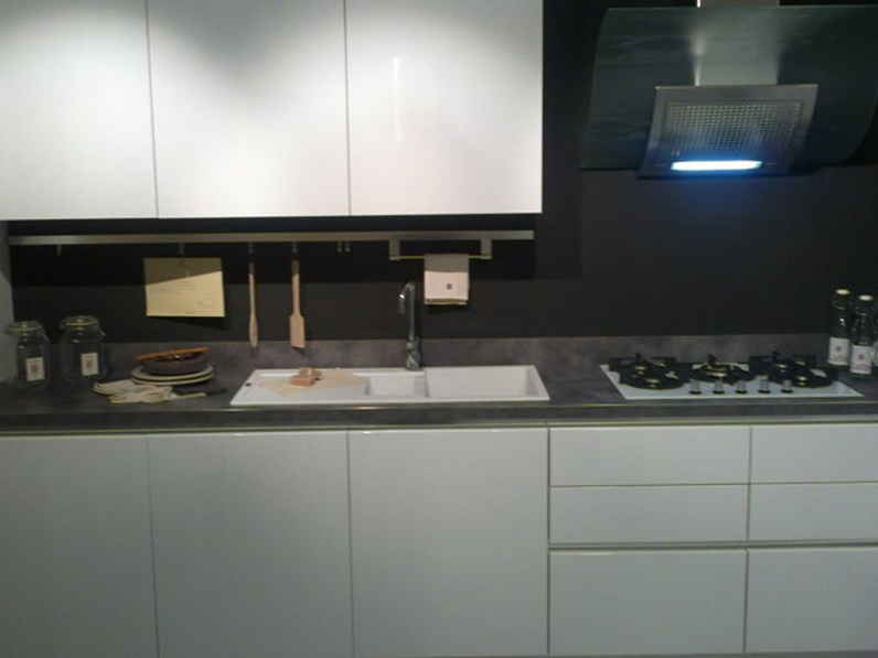 Cucina Berloni Cucine B 50 berloni scontato del -55 % Cucina Berloni Cucine B 50 berloni scontato del -55 %