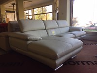 Divano Outlet Calia Magic pelle